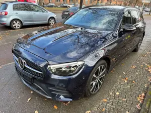 Mercedes-Benz E 300 de t AMG-PANO-ACC-LED-