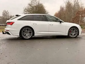 Audi A6 Avant 55 TFSI e quattro S Sitze HuD BO Pano AHK Bild 4