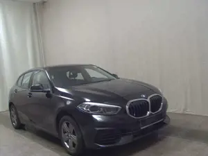 BMW 118 d Advantage Navi LC Prof. LED Shz AHK PDC Bild 3