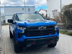 Chevrolet Silverado 1500 Crew Cab Trail Boss 6.2l 3.99% Bild 3