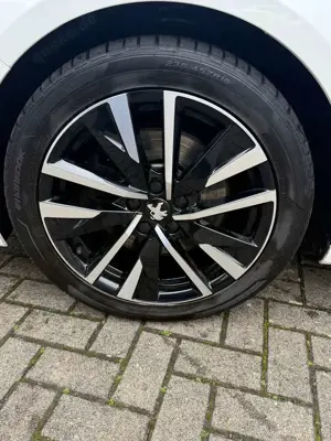 Peugeot 508 Hybrid 225 Active Pack Bild 5