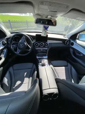 Mercedes-Benz C 220 d T 9G-TRONIC Avantgarde Bild 4