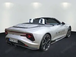 MG Cyberster 77 kWh Xpower 510PS E-ROADSTAR CABRIO Bild 4