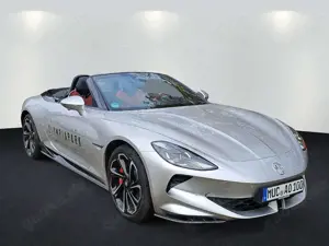 MG Cyberster 77 kWh Xpower 510PS E-ROADSTAR CABRIO Bild 3