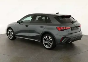 Audi A3 Sportback 35 TFSI S-Tronic S-LINE, Pano, Teilleder Bild 5