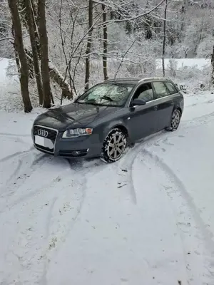 Audi A4 Avant 3.2 FSI quattro
