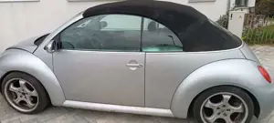 Volkswagen New Beetle Cabriolet 2.0 Bild 3