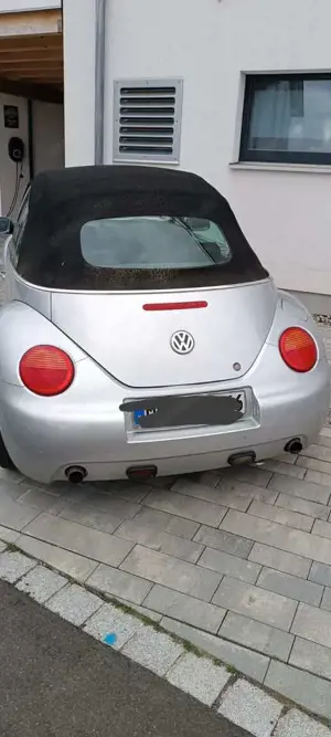 Volkswagen New Beetle Cabriolet 2.0 Bild 2