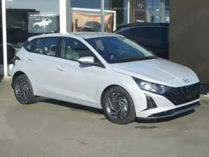 Hyundai i20 Facelift MJ25 1.0 DCT Trend, Bose AKTION!