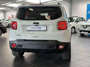 Jeep Renegade High Upland Plug-In-Hybrid 4Xe Panorama Bild 2