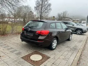 Opel Astra J Sports Tourer Edition Bild 4