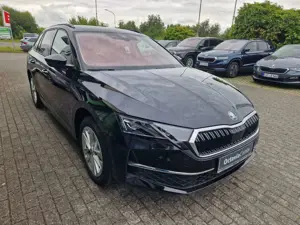 Skoda Octavia Combi 2.0 TDI 110 kW/DSG Selection/PDC/AHK/Navi