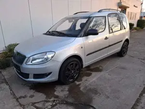Skoda Roomster guter Zustand. 1. Hand, Inspektion neu Bild 3