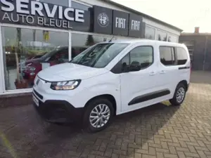 Fiat Doblo 1.5 Kombi mit PKW Zulassung LED-Scheinwerfer Navi Bild 2