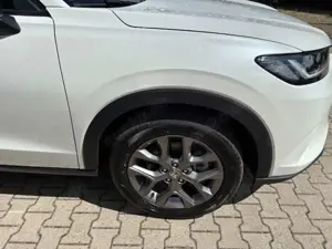 Honda ZR-V 2,0 Hybrid Automatik 5Trg. Elegance Ausstattung Bild 4