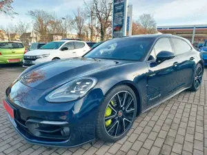 Porsche Panamera Sport Turismo 4 S E-Hybrid Massage Bild 5