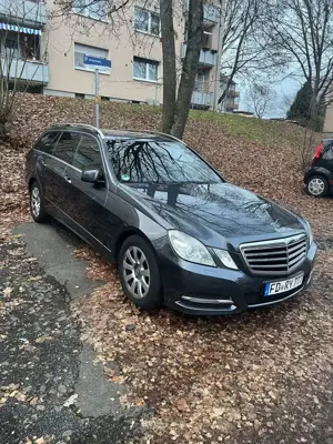 Mercedes-Benz E 220 T CDI DPF BlueEFFICIENCY 7G-TRONIC Avantgarde