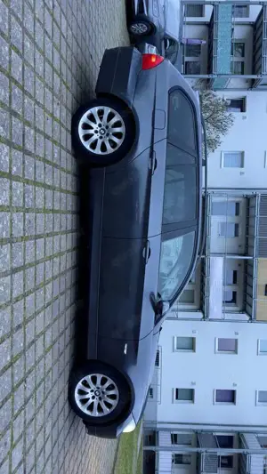 BMW 318 318d DPF Touring Bild 2