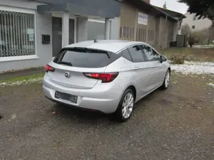 Opel Astra Start/Stop 5-türig 6- Gang Navi Bild 4