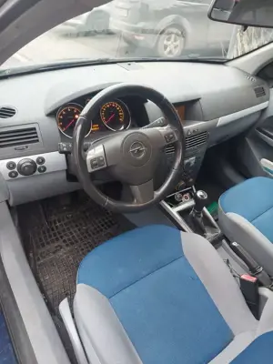 Opel Astra Astra Fließheck  5-Türer 1.8 Bild 5