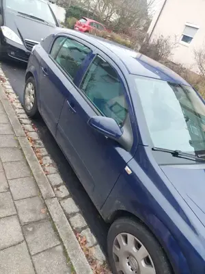 Opel Astra Astra Fließheck  5-Türer 1.8 Bild 2