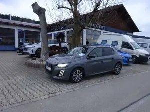 Peugeot 208 Hybrid 110 Allure Bild 2