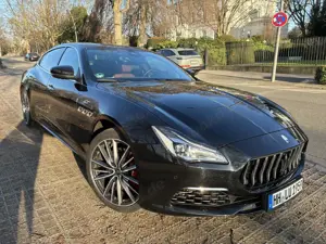 Maserati Quattroporte GT, MwSt, Service neu, 8 fach, Facelift,Carbon etc