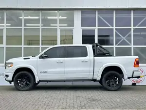 Dodge RAM 1500 Laramie 5,7L 4x4 Prins LED Pano 22´´ Bild 5