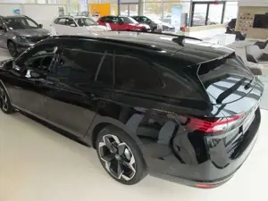 Skoda Superb 2.0 TDI 142 kW 4x4 Sportline EU-Import Bild 5