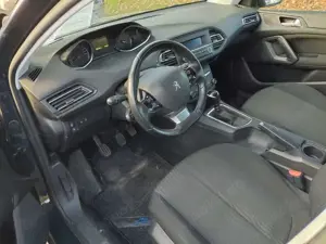Peugeot 308 Access Bild 3