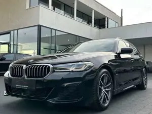 BMW 530 i xDrive Touring M Sport | Panorama | Head-Up