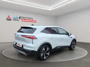 Mitsubishi Grandis Grandis Intro Edition 1,8l HEV AT LED ACC Bild 3