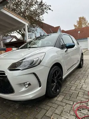 DS Automobiles DS 3 sport chick