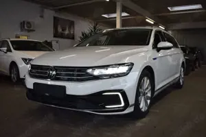 Volkswagen Passat Variant 1.4 TSI GTE Navi AHK ACC APP