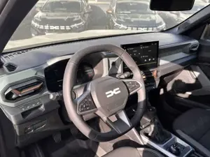 Dacia Duster TCe 130 Extreme 4x4 1. 500,-EUR NL !!! Bild 3