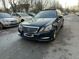 Mercedes-Benz E 250 T BlueEFFICIENCY 7G-TRONIC Avantgarde Bild 3