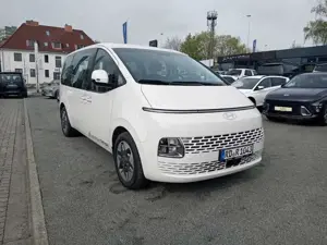 Hyundai STARIA 9-Sitzer HEV 6-AT TREND 18Alu, Park-P., Easy-Acces Bild 1