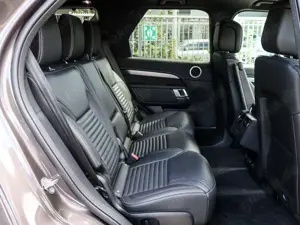 Land Rover Discovery 5 D250 AWD Dynamic SE Schiebedach, AHK, 7 Sitzer Bild 5