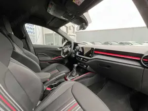 Skoda Fabia Monte Carlo 1.5 TSI DSG KAM LED 16" 5J GAR Bild 5