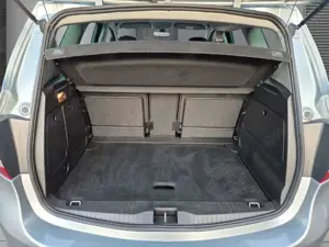 Opel Meriva Innovation 1.4T AUT Mehrzonenklima Ambientebeleuch Bild 5