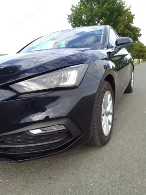 SEAT Leon Leon 2.0 TDI Style RFK/NAVI/SHZ/VIRTUAL Bild 5