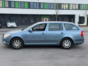 Skoda Octavia Combi 1.4 TSI DSG Klima | PDC | TÜV 01/2027 Bild 3