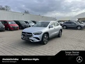 Mercedes-Benz GLA 250 GLA 250 e Progressive AHK Vorr.-Distronic LED Park