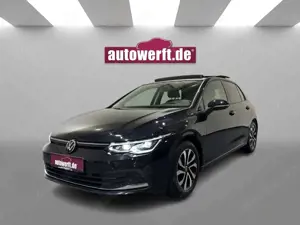 Volkswagen Golf 8 2.0 TDI DSG ACTIVE MATRIX PANO CAM HEAD NAVI ACC
