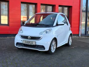smart forTwo Cabrio*Passion*Automatik*Klima*SHZ*Rotes Dach*