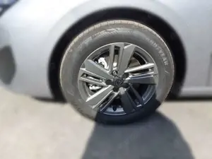 Peugeot 308 1.2 145 SW Style ACC PDC LED KeyLess Bild 4