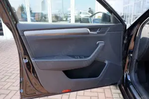 Skoda Superb Combi 1.5 TSI DSG AHK,18'Alu,Navi,Kamera Bild 4