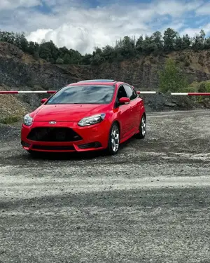 Ford Focus 2.0 EcoBoost ST