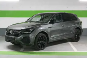 Volkswagen Touareg R-Line 4Motion Black Style