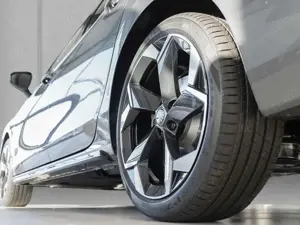 Skoda Superb Combi Sportline 2,0TDI 142kW DSG 4x4 Bild 5